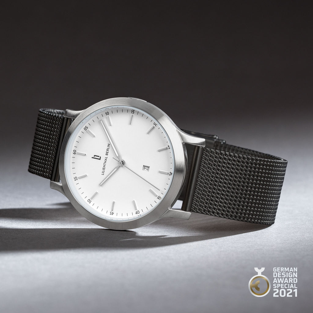 Huxley – Silver White