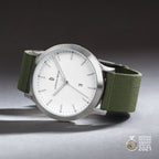 Huxley – Silver White Sportive
