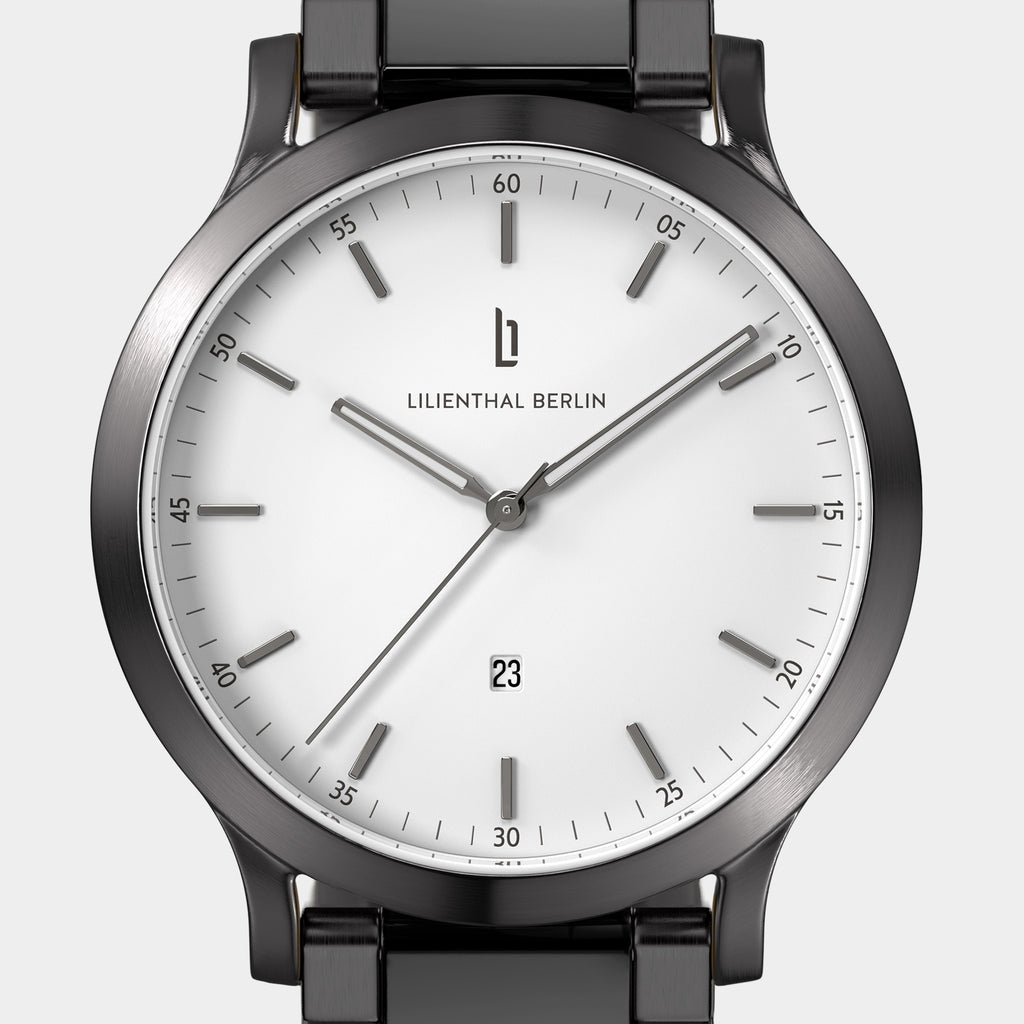 Huxley – Dark Silver White