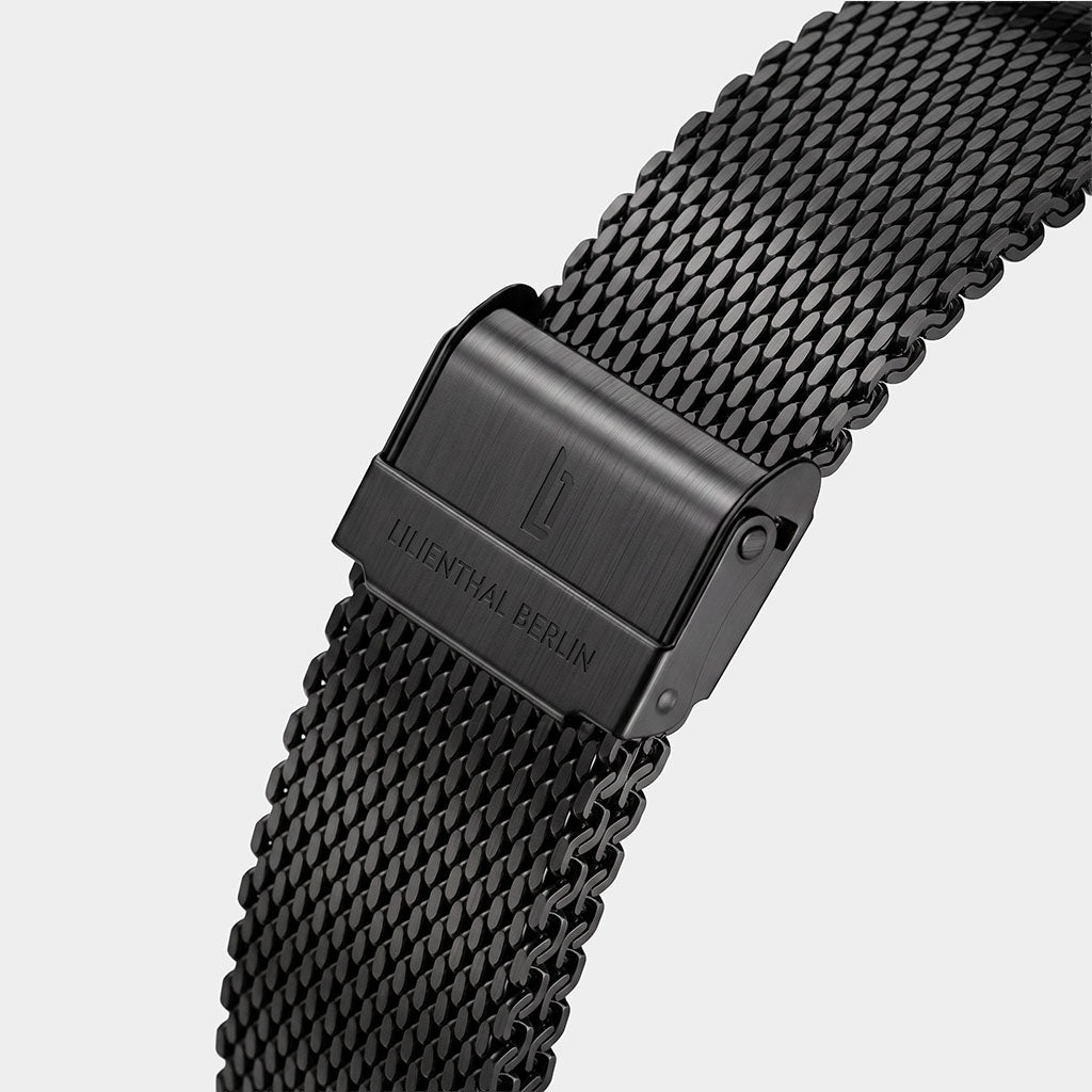 Mesh Strap – Black Brushed